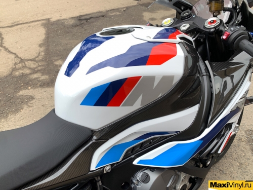 Полная оклейка мотоцикла BMW M1000RR